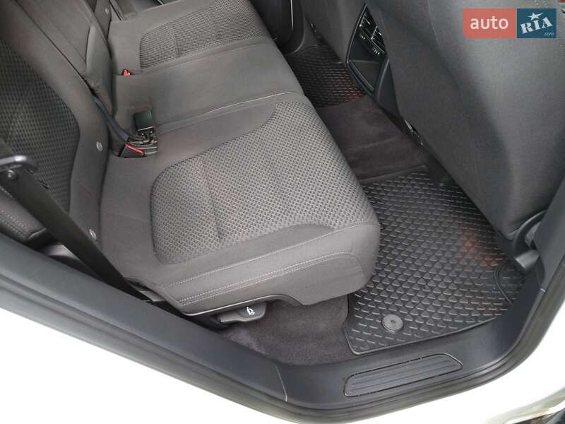 Внедорожник / Кроссовер Volkswagen Touareg 2012 в Киеве фото 16 Внедорожник / Кроссовер Volkswagen Touareg 2012 в Киеве