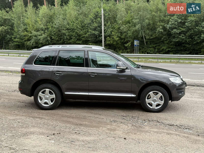 Внедорожник / Кроссовер Volkswagen Touareg 2008 в Луцке