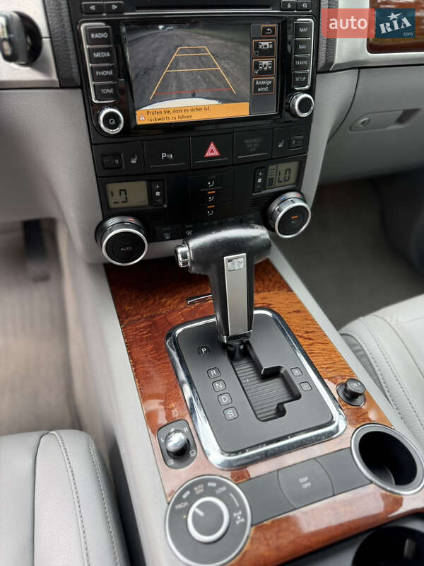 Внедорожник / Кроссовер Volkswagen Touareg 2008 в Луцке