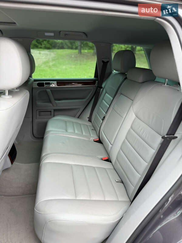 Внедорожник / Кроссовер Volkswagen Touareg 2008 в Луцке