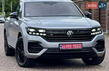 Позашляховик / Кросовер Volkswagen Touareg 2022 в Рівному