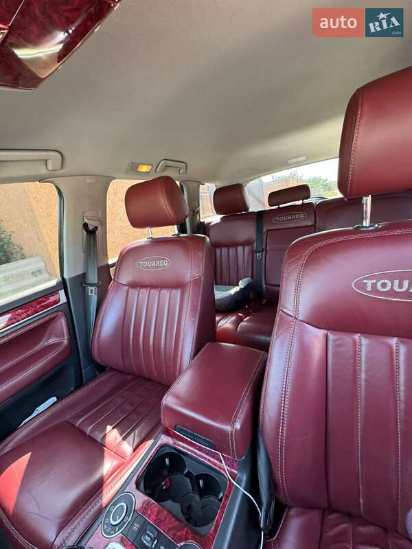 Внедорожник / Кроссовер Volkswagen Touareg 2008 в Харькове