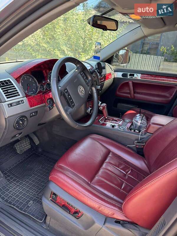 Внедорожник / Кроссовер Volkswagen Touareg 2008 в Харькове