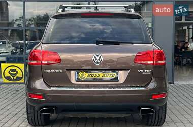 Позашляховик / Кросовер Volkswagen Touareg 2010 в 