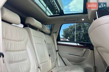 Позашляховик / Кросовер Volkswagen Touareg 2010 в 