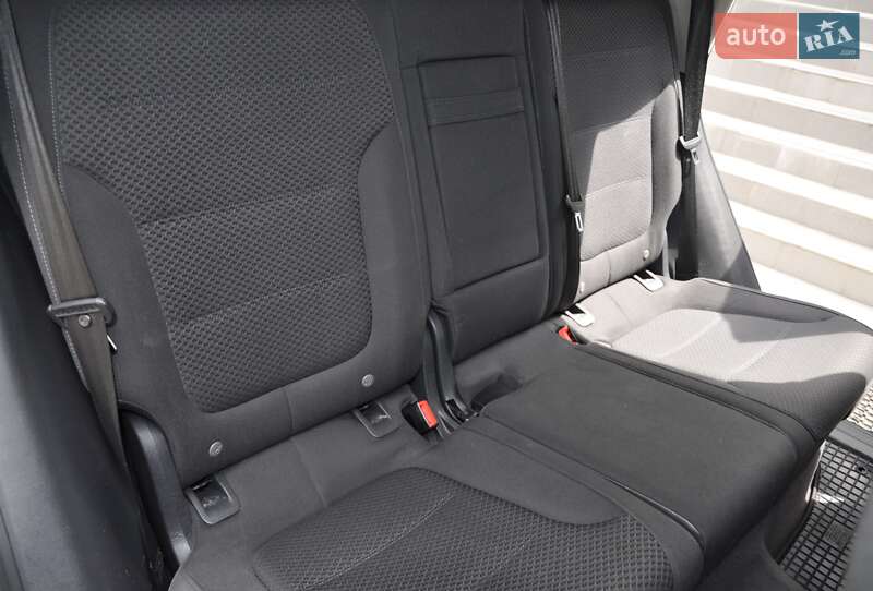 Внедорожник / Кроссовер Volkswagen Touareg 2013 в Одессе