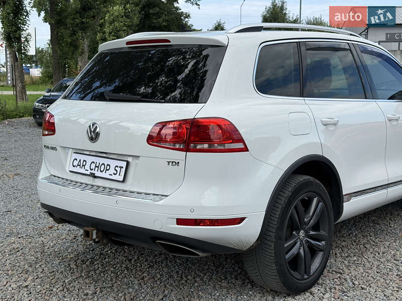 Позашляховик / Кросовер Volkswagen Touareg 2012 в Стрию