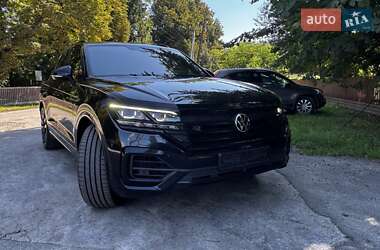 Внедорожник / Кроссовер Volkswagen Touareg 2021 в Киеве