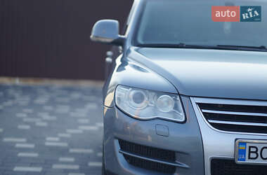 Внедорожник / Кроссовер Volkswagen Touareg 2007 в 