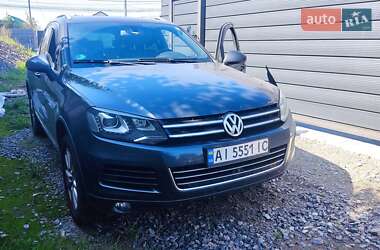 Позашляховик / Кросовер Volkswagen Touareg 2013 в Києві