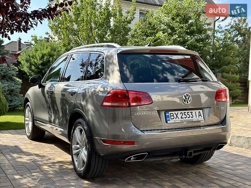 Позашляховик / Кросовер Volkswagen Touareg 2014 в Вінниці