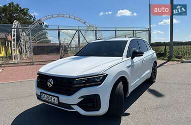 Позашляховик / Кросовер Volkswagen Touareg 2019 в Умані