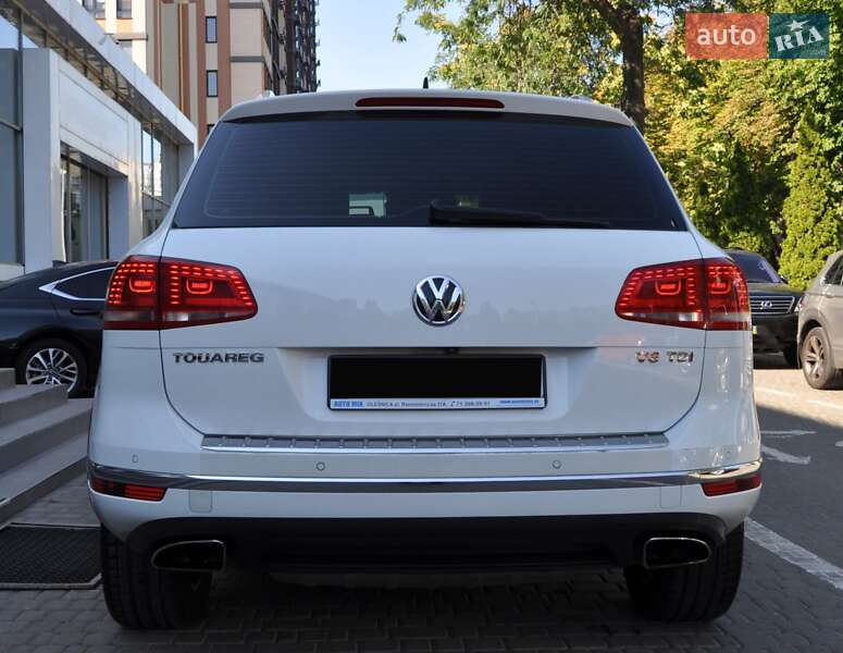 Внедорожник / Кроссовер Volkswagen Touareg 2016 в Одессе