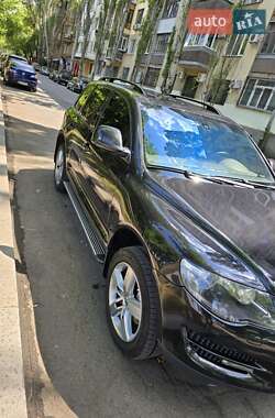 Позашляховик / Кросовер Volkswagen Touareg 2010 в Миколаєві