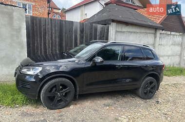 Позашляховик / Кросовер Volkswagen Touareg 2011 в 