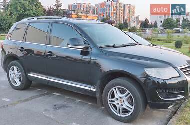 Внедорожник / Кроссовер Volkswagen Touareg 2008 в Вараше