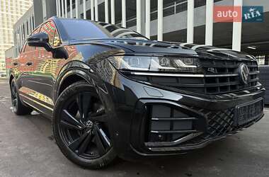 Позашляховик / Кросовер Volkswagen Touareg 2024 в Києві