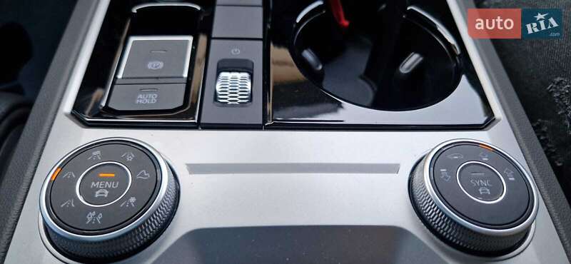 Внедорожник / Кроссовер Volkswagen Touareg 2020 в Киеве фото 32 Внедорожник / Кроссовер Volkswagen Touareg 2020 в Киеве