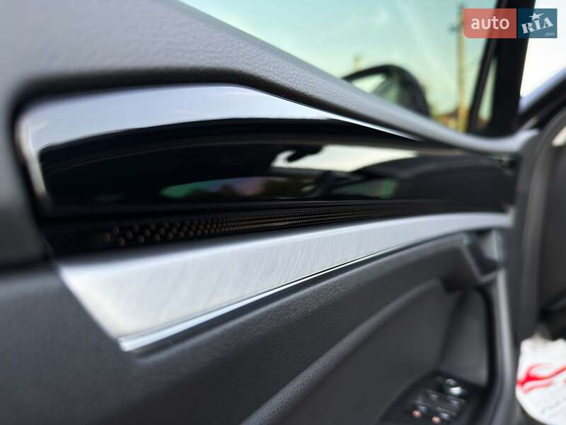 Позашляховик / Кросовер Volkswagen Touareg 2022 в Луцьку