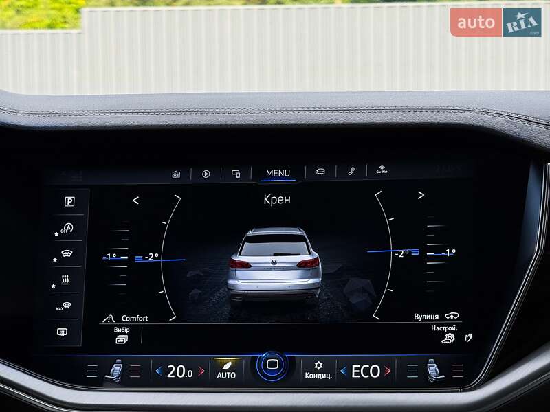 Позашляховик / Кросовер Volkswagen Touareg 2022 в Луцьку