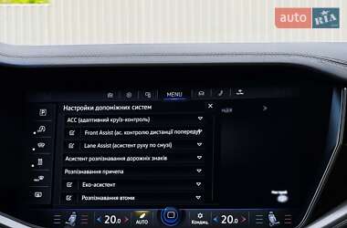Внедорожник / Кроссовер Volkswagen Touareg 2022 в 