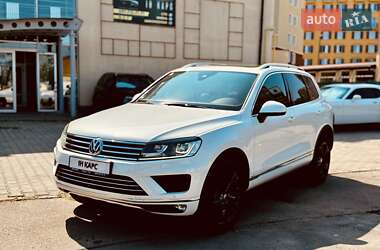 Внедорожник / Кроссовер Volkswagen Touareg 2016 в Одессе