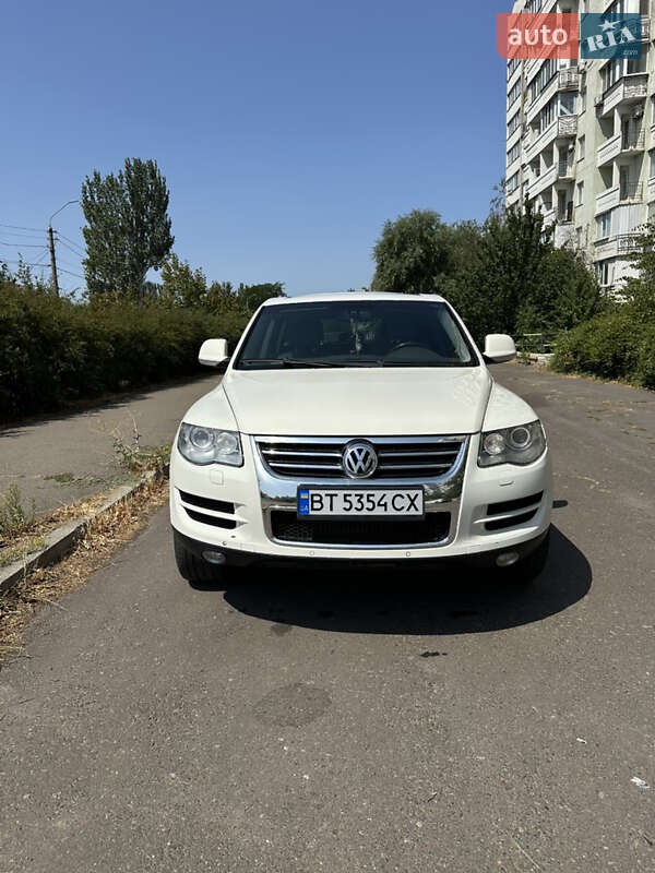 Внедорожник / Кроссовер Volkswagen Touareg 2007 в Николаеве