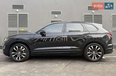 Позашляховик / Кросовер Volkswagen Touareg 2021 в Києві