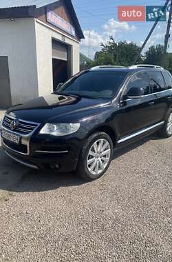 Внедорожник / Кроссовер Volkswagen Touareg 2009 в Киеве