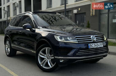 Позашляховик / Кросовер Volkswagen Touareg 2011 в Львові