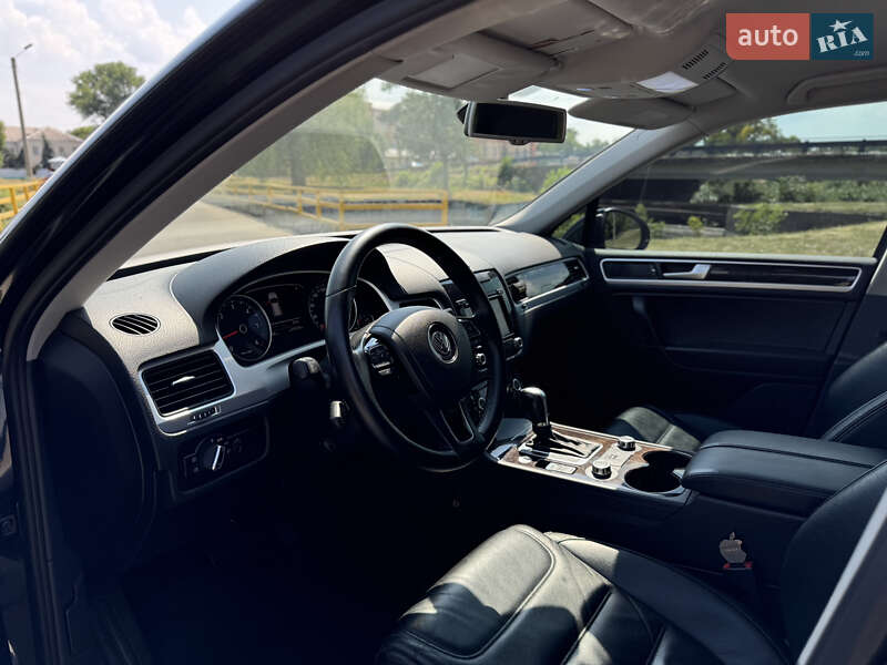 Позашляховик / Кросовер Volkswagen Touareg 2012 в Олександрії фото 22 Позашляховик / Кросовер Volkswagen Touareg 2012 в Олександрії