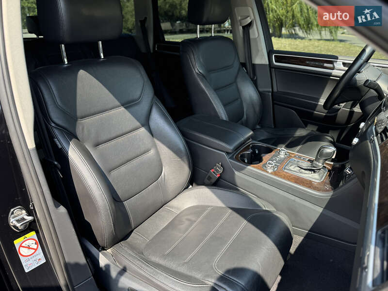 Позашляховик / Кросовер Volkswagen Touareg 2012 в Олександрії фото 31 Позашляховик / Кросовер Volkswagen Touareg 2012 в Олександрії