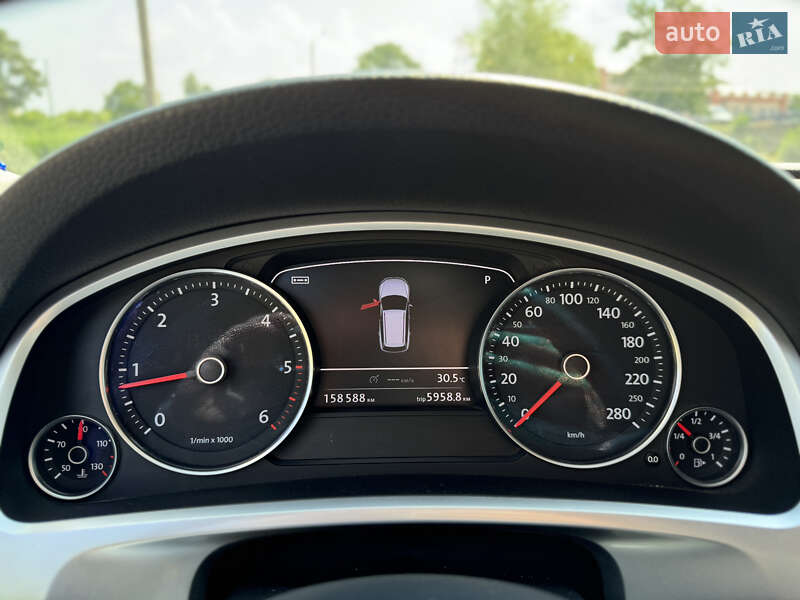 Позашляховик / Кросовер Volkswagen Touareg 2012 в Олександрії фото 36 Позашляховик / Кросовер Volkswagen Touareg 2012 в Олександрії