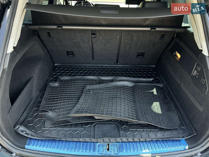 Позашляховик / Кросовер Volkswagen Touareg 2012 в Олександрії фото 41 Позашляховик / Кросовер Volkswagen Touareg 2012 в Олександрії