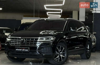 Внедорожник / Кроссовер Volkswagen Touareg 2020 в Николаеве