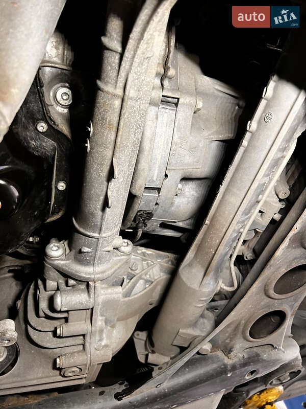 Внедорожник / Кроссовер Volkswagen Touareg 2011 в Белой Церкви