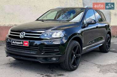 Позашляховик / Кросовер Volkswagen Touareg 2014 в Вінниці
