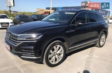Внедорожник / Кроссовер Volkswagen Touareg 2019 в Львове