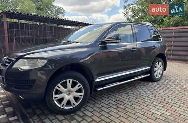 Внедорожник / Кроссовер Volkswagen Touareg 2009 в Ватутино