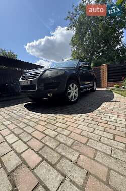 Внедорожник / Кроссовер Volkswagen Touareg 2009 в 