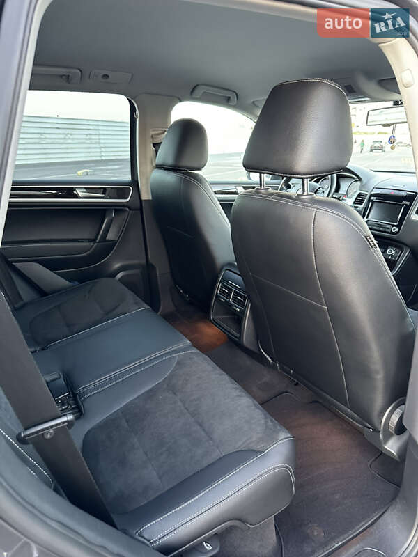 Внедорожник / Кроссовер Volkswagen Touareg 2012 в Львове фото 31 Внедорожник / Кроссовер Volkswagen Touareg 2012 в Львове