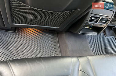 Внедорожник / Кроссовер Volkswagen Touareg 2011 в 