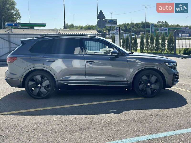 Внедорожник / Кроссовер Volkswagen Touareg 2023 в Полтаве