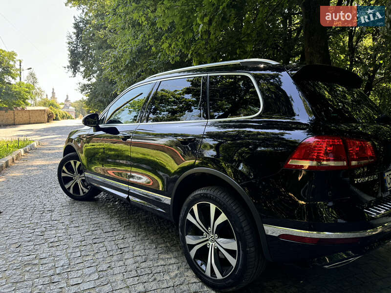 Внедорожник / Кроссовер Volkswagen Touareg 2015 в Черновцах фото 10 Внедорожник / Кроссовер Volkswagen Touareg 2015 в Черновцах