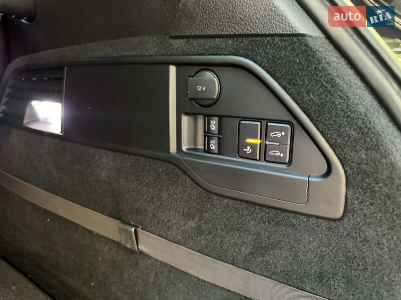 Внедорожник / Кроссовер Volkswagen Touareg 2015 в Черновцах фото 18 Внедорожник / Кроссовер Volkswagen Touareg 2015 в Черновцах