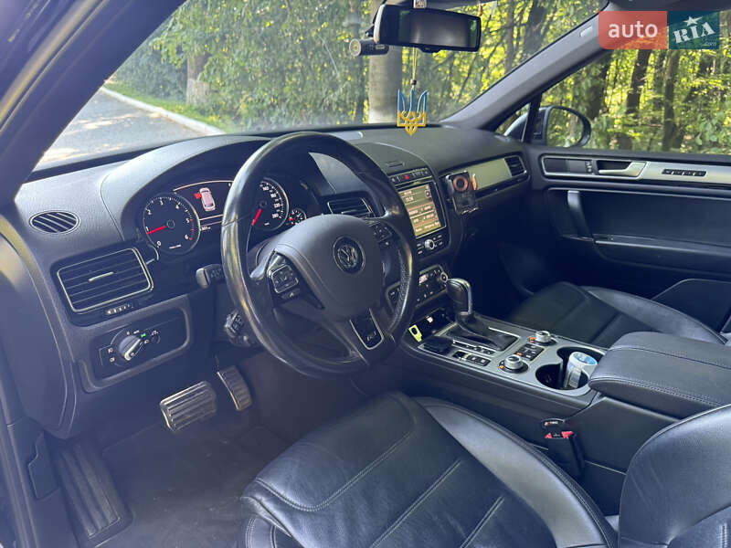 Внедорожник / Кроссовер Volkswagen Touareg 2015 в Черновцах фото 27 Внедорожник / Кроссовер Volkswagen Touareg 2015 в Черновцах