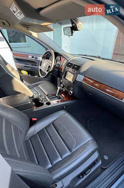 Внедорожник / Кроссовер Volkswagen Touareg 2008 в Решетиловке
