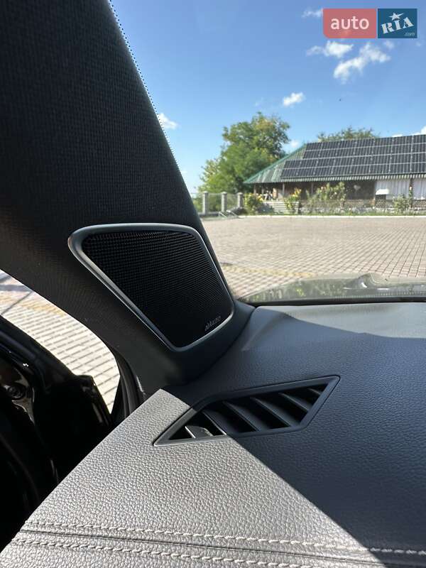 Внедорожник / Кроссовер Volkswagen Touareg 2023 в Киеве