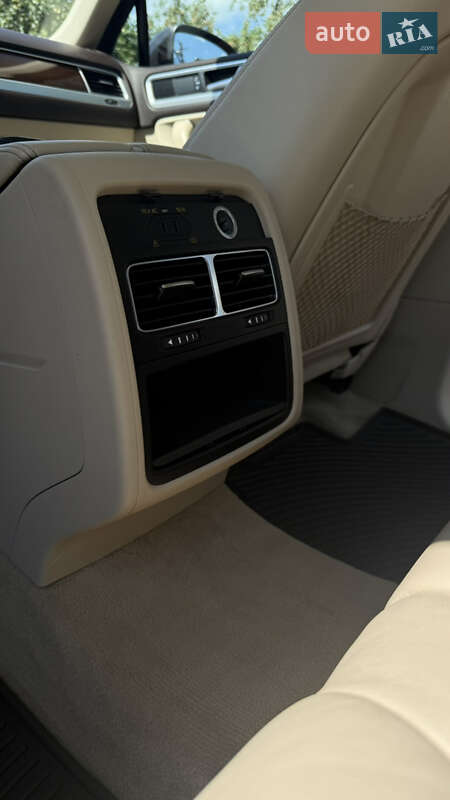 Позашляховик / Кросовер Volkswagen Touareg 2015 в Львові фото 15 Позашляховик / Кросовер Volkswagen Touareg 2015 в Львові