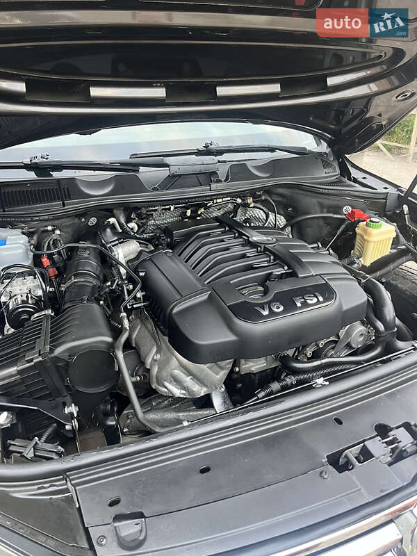 Позашляховик / Кросовер Volkswagen Touareg 2015 в Львові фото 25 Позашляховик / Кросовер Volkswagen Touareg 2015 в Львові